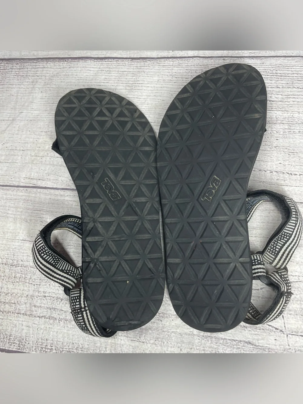 Teva Women’s 8 Original Universal Black White Sandals
